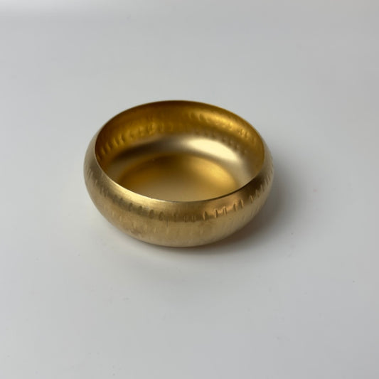 Round Hammered Gold Metal Urli – Decorative Bowl for Candles & Diwali Decor (Bulk)