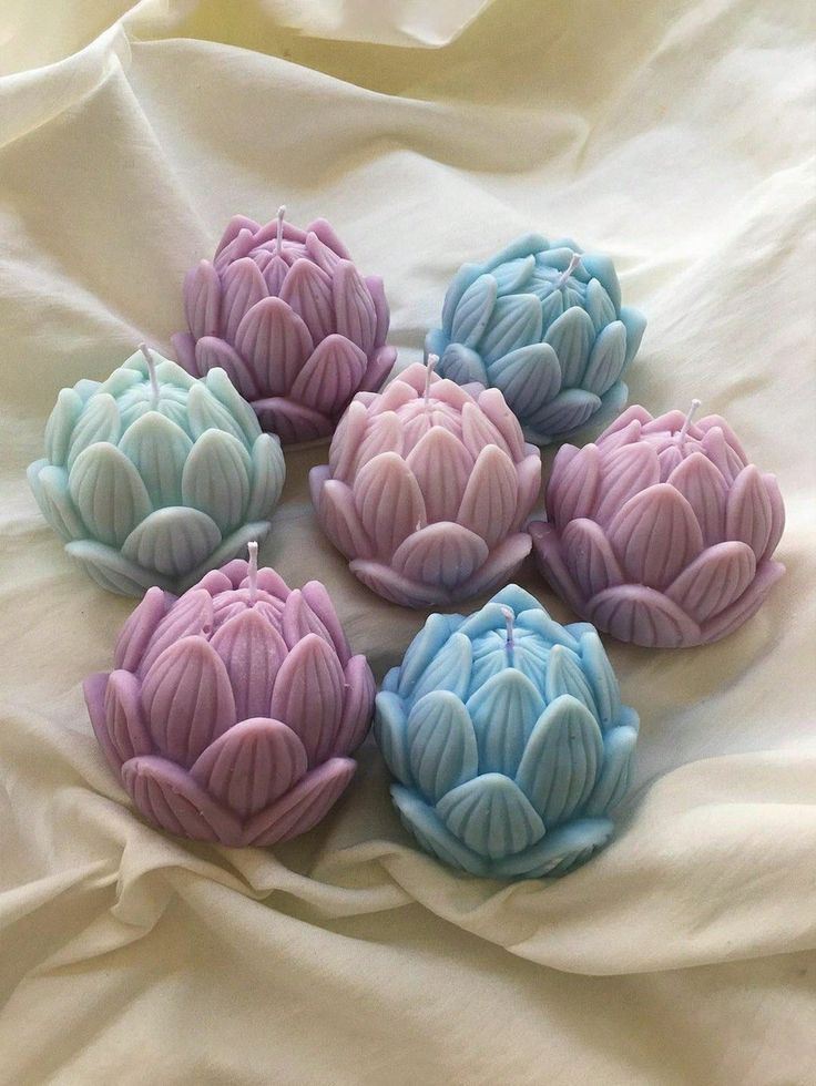 Blossom Lotus Flower Candle – Set of 2 Scented Floral Candles by Vyory