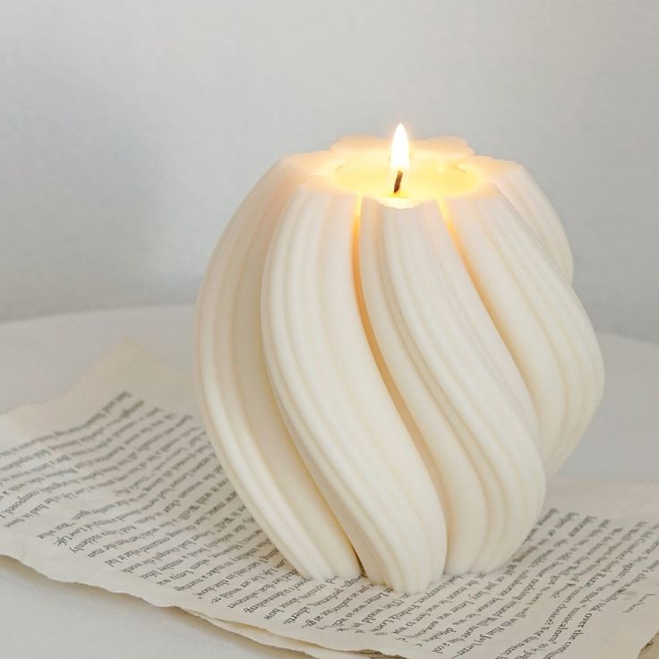 Swirl Scented Candle Pack of 2 – Rose Fragrance, Soy & Bee Wax