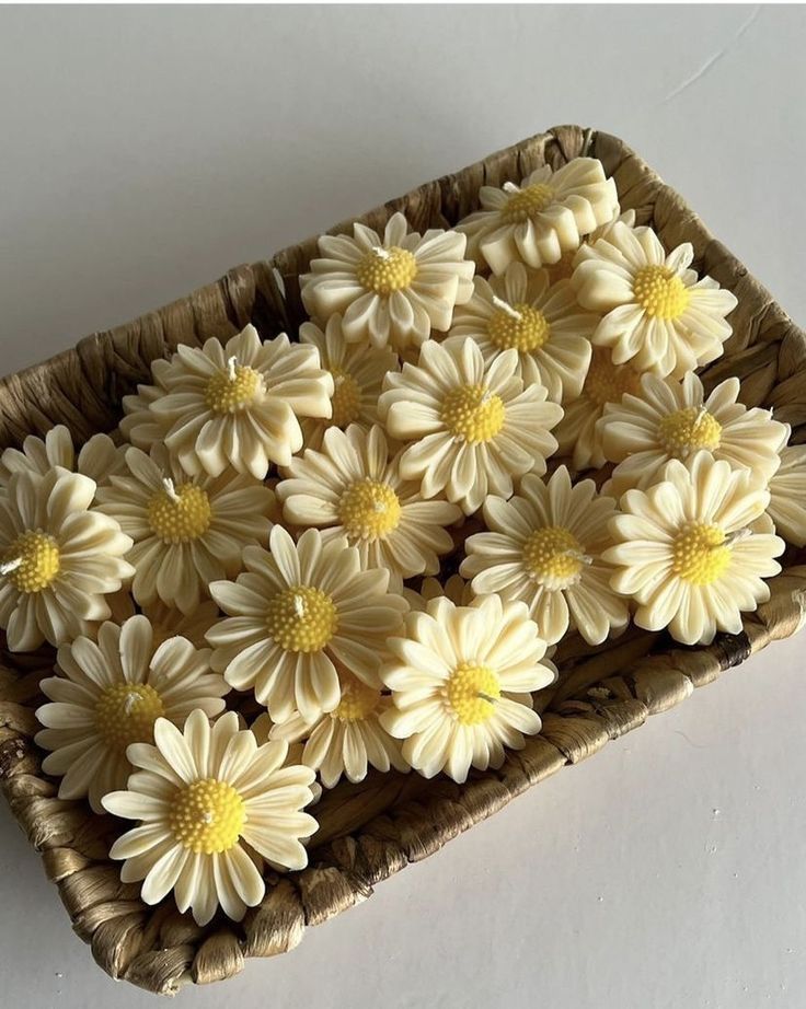 Floral Flicker Bouquet (Set of 4 Flower)